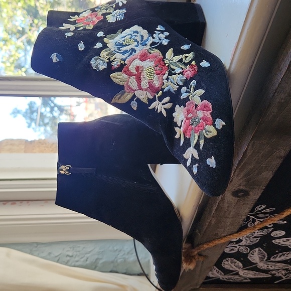 White House Black Market Suede Black Floral Ankle Booties - Picture 3 of 10